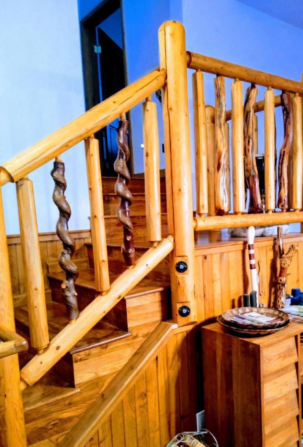 A Lovely House At Way Woods Retreat With Outdoor Hot Tub! - By Sacred Hub Mgmt Holiday home *